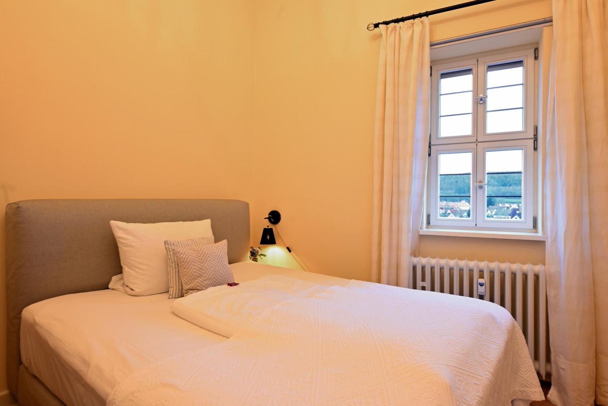 Graefin Amalia - Elegantes Apartment In Der Historischen Hinterburg In Schlitz, 2 Schlafzimmer, Mit Garten, Nahe Fulda Und Bad Hersfeld Экстерьер фото